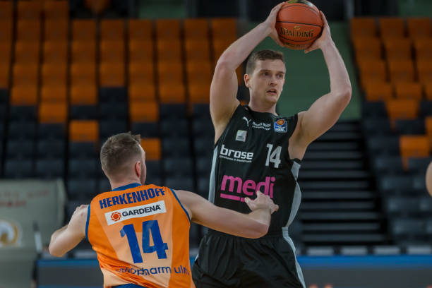 面对热刺的 面对热刺的