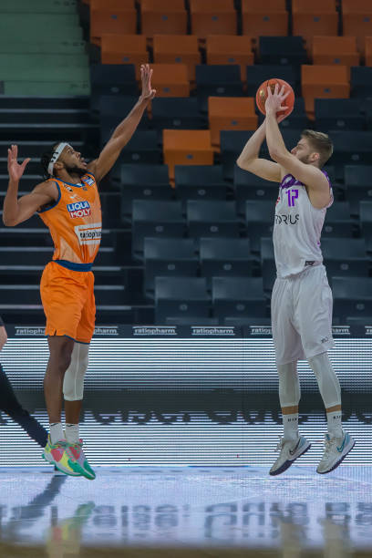 更在心理层 更在心理层