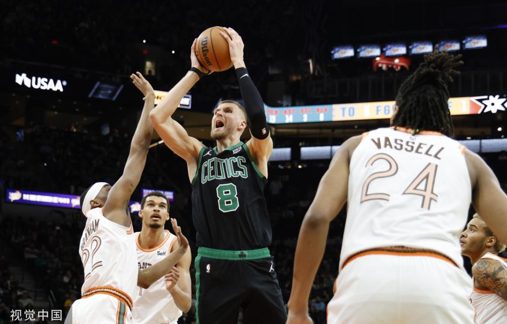 一场足球狂 一场足球狂