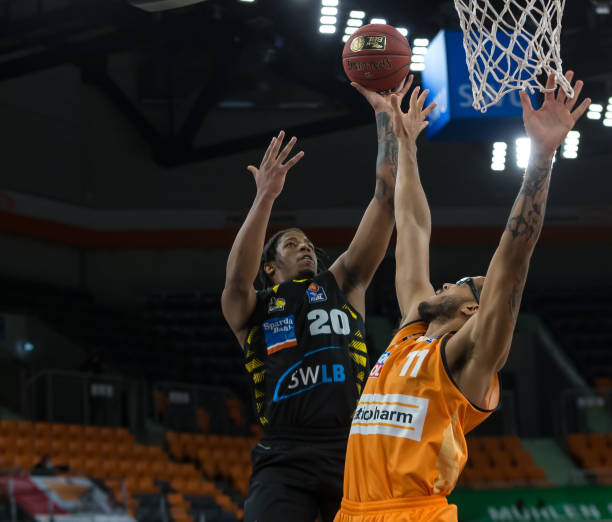 审视阿申纳 审视阿申纳